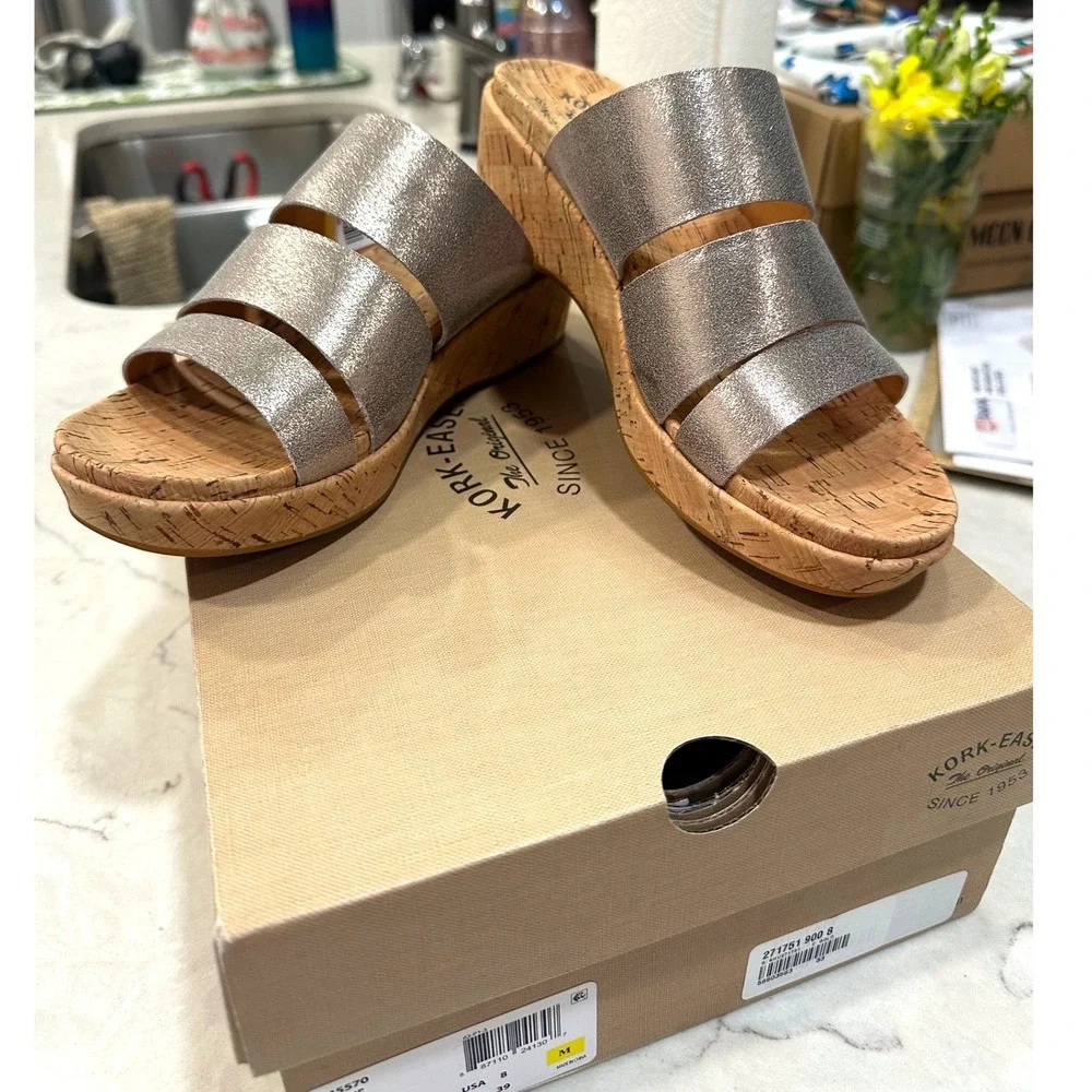NEW IN BOX Kork-Ease Menzie Gold Metallic Leather Cork Wedge Slide Sandal Size8